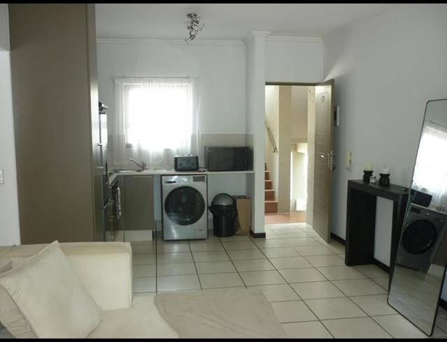 1 BEDROOM PROPERTY TO RENT IN PAULSHOF